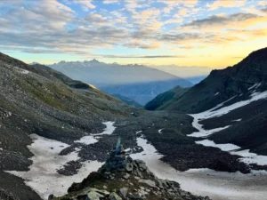 Buran Ghati Trek Best Time